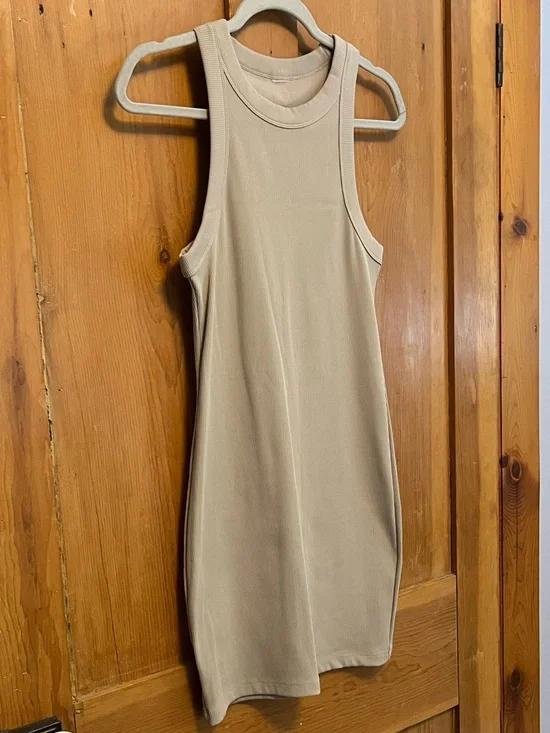 NWOT TNA Quartz Dress - Picture 7 of 9